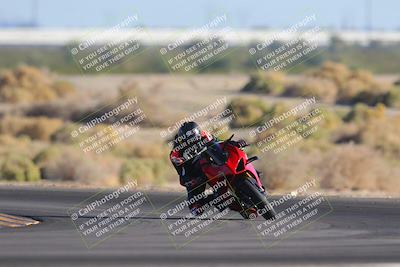 media/Nov-06-2023-Moto Forza (Mon) [[ce023d0744]]/3-Intermediate Group/Session 5 (Turn 4)/